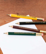 Crayon criterium noir Robusto par Astier de Villatte.