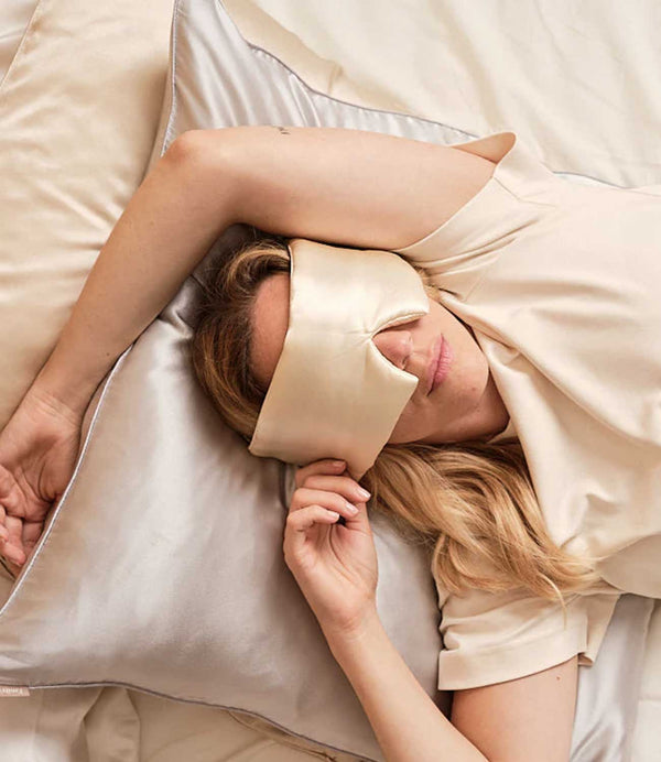 Masque de nuit en soie 19 momme ajustable – usage sommeil